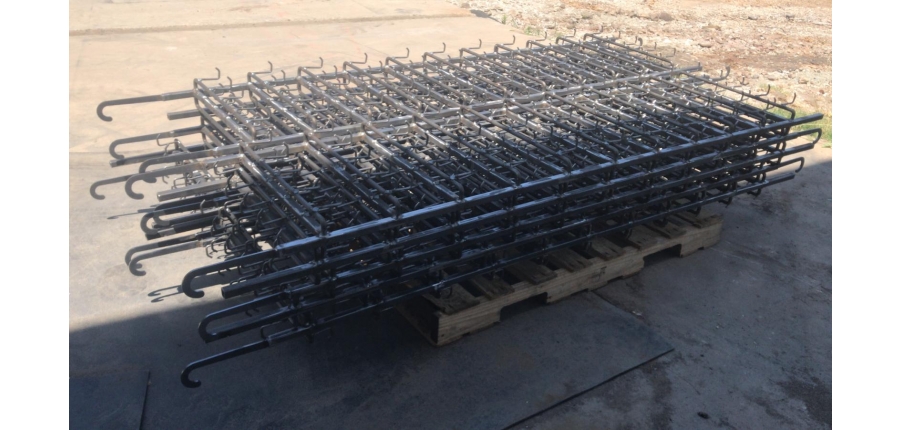 Scattolini Boyahane Askı Aparatı İmalatı Scattolini Boyahane Askı Aparatları Nedir?, Endüstriyel Kullanım İçin Önemi, AGT Mekanikin İmalat Süreci ve Kalite Standartlar, Müşteri İhtiyaçlarına Özel